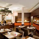 Novotel Hotel 4*