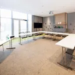 ホテル ノボテル クレルモン フェラン