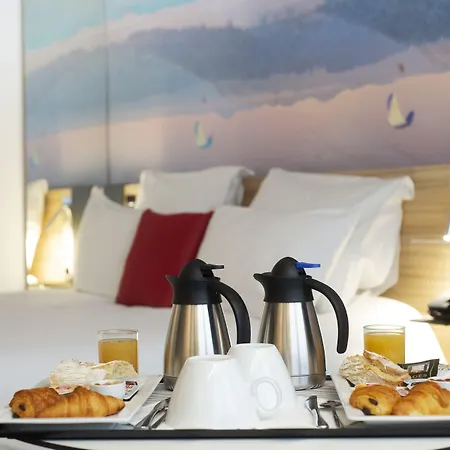 Novotel 4* كليرمونت-فيراند